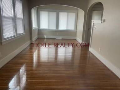 Main picture of 253 Rocket St