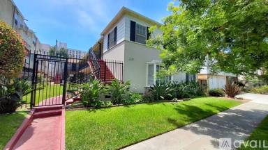 Main picture of 1734 E 1st St