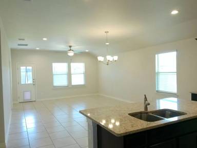 Main picture of 7701 Lariat Toss Dr