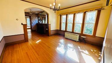 Main picture of 1314 S Lincoln St