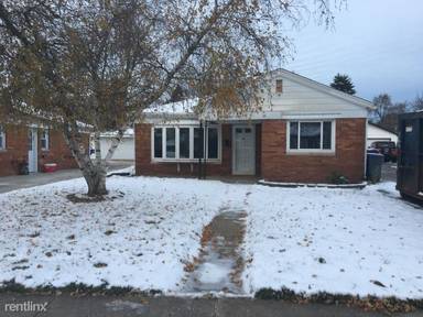 Main picture of 3140 W Whipple Dr