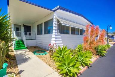 Main picture of Corona Del Vista