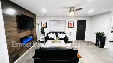 Main picture of 5544 Pine Gate Dr