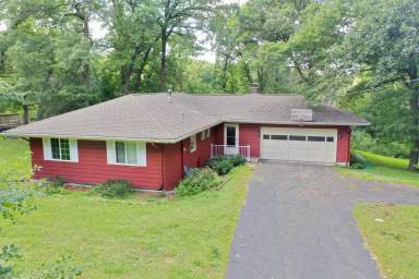 Main picture of 2011 Edgewood Ct SW