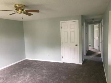 Main picture of 1715 S West Point Dr
