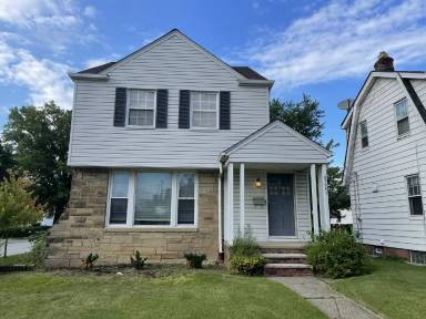 Main picture of 21571 Westport Ave