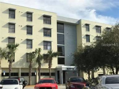 Main picture of Lakeside Crossing Condo