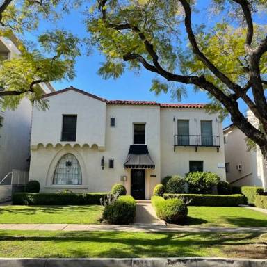 Main picture of 335 N Palm Dr