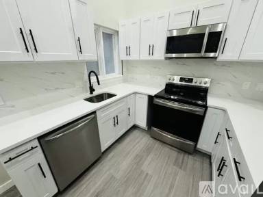 Main picture of 201 Park Ave