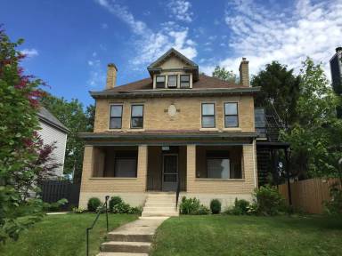 Main picture of 486 W 4th Ave