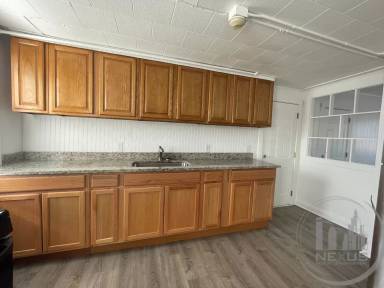 Main picture of 91 W Warwick Ave