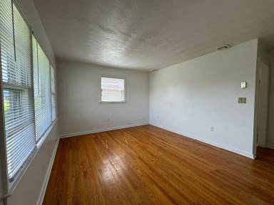 Main picture of 4521 Northridge St NE