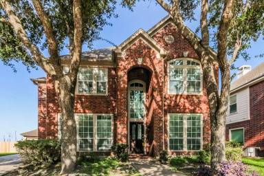 Main picture of 2804 Creek Bend Dr