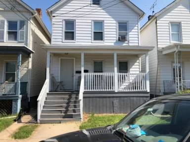 Main picture of 77 Wyckoff St