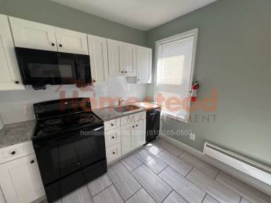 Main picture of 107 S 6th St