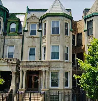 Main picture of 4736 S Prairie Ave