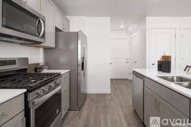 Main picture of 1077 E Jack Dr