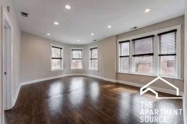Main picture of 2556 W Argyle St