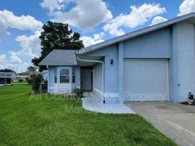 Main picture of 10484 SW 85th Ct