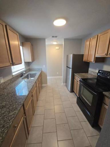 Main picture of 220-240 W Prince Pl