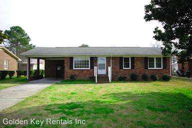 Main picture of 208 N Center St