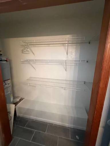 Main picture of 1354 Warrior Way