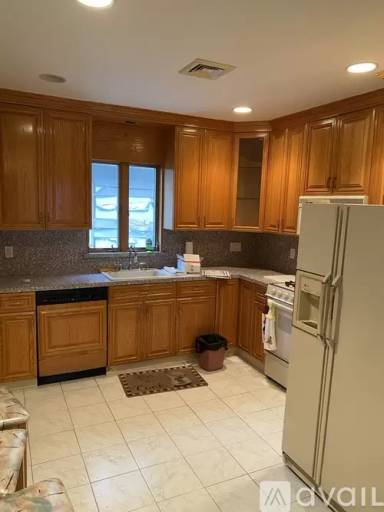 Main picture of 1196 Gravesend Neck Rd