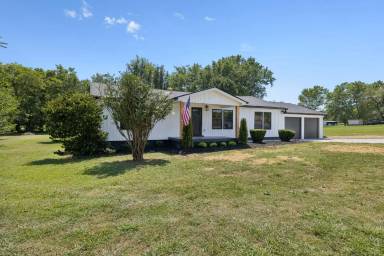 Main picture of 934 Old Rome Pike