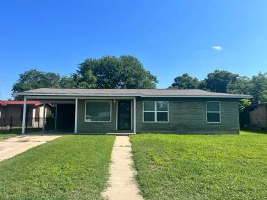 Main picture of 1831 Rayburn Dr