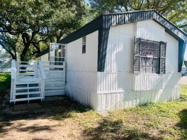 Main picture of 1600 Maint St