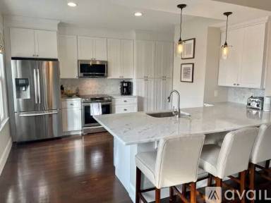 Main picture of 55 Cliff Ave