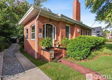 Main picture of 4712 Sappho Ave