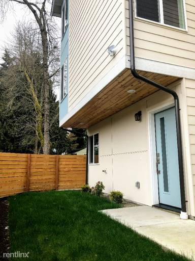 Main picture of 12367 14th Ave NE