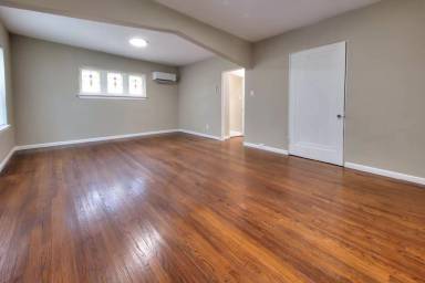 Main picture of 6122 Dewey Ave