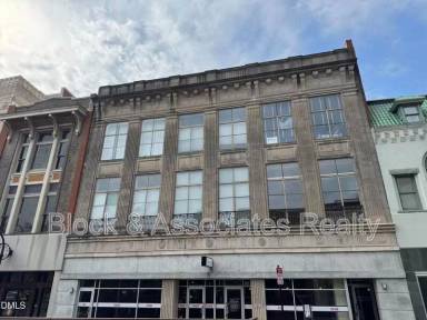 Main picture of 109 W Main St