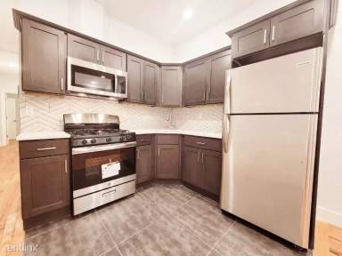Main picture of 18 Jewett Ave