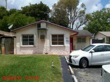 Main picture of 6303-6311 Sherman St