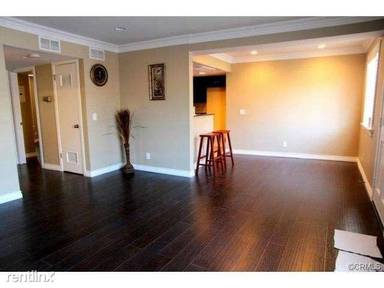 Main picture of 1605 Winona Blvd