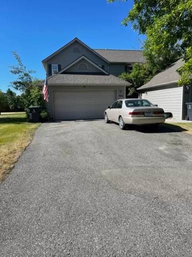 Main picture of 402 W Shore Dr