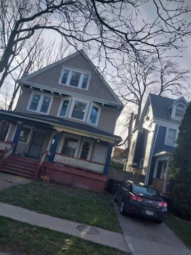 Main picture of 1380 E 85th St