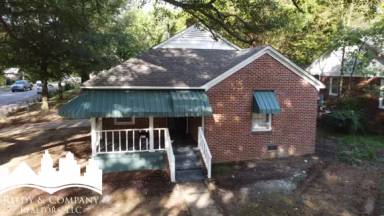 Main picture of 893 Parkhaven Ln