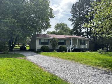 Main picture of 126 Richard Rd