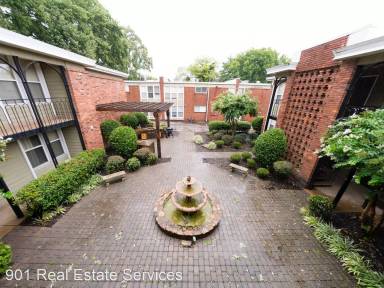 Main picture of 220 S McLean Blvd