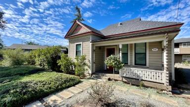 Main picture of 2303 Broad St