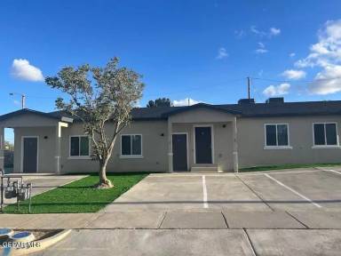 Main picture of 8761 Lawson St