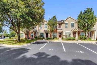 Main picture of 8095 Summerside Cir