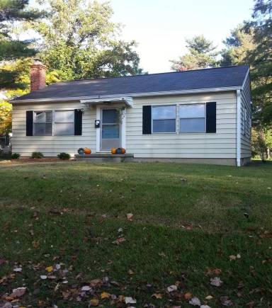 Main picture of 1605 E University St