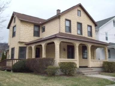 Main picture of 203 1st St