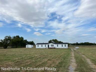 Main picture of 430 NE Wichita Meadows Ln