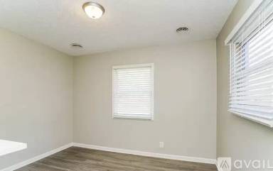Main picture of 1436 Crest Rd